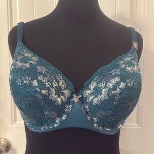 Victoria's Secret Body by Victoria Silver Lace Lined Demi Green Pine 38DDD NWT